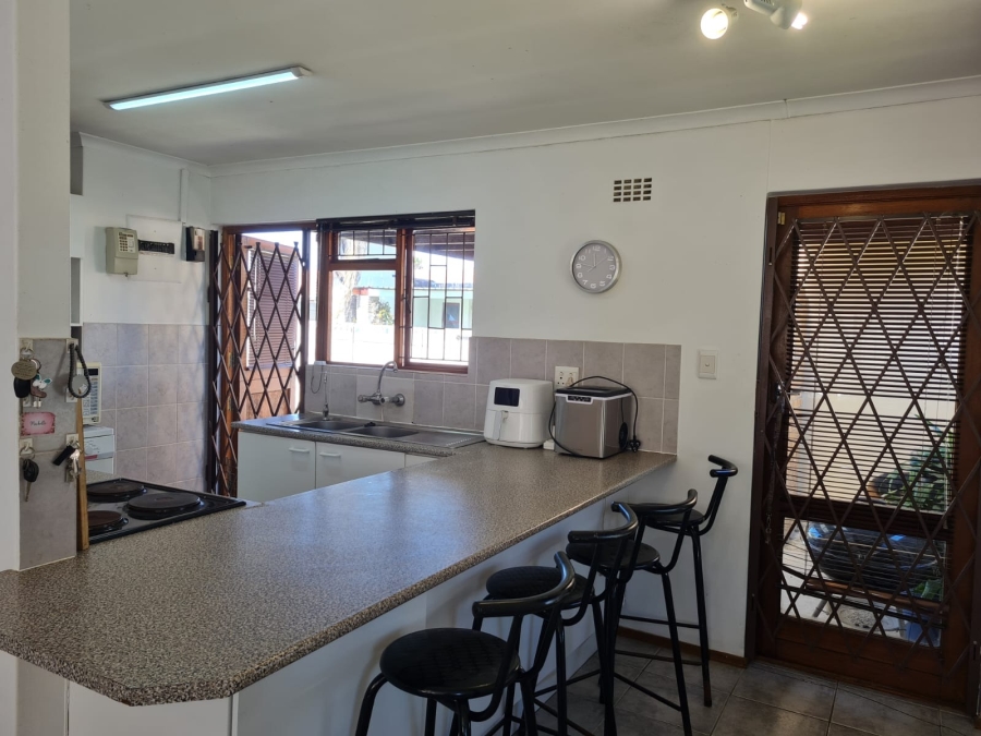 3 Bedroom Property for Sale in Windsor Park Estate Western Cape